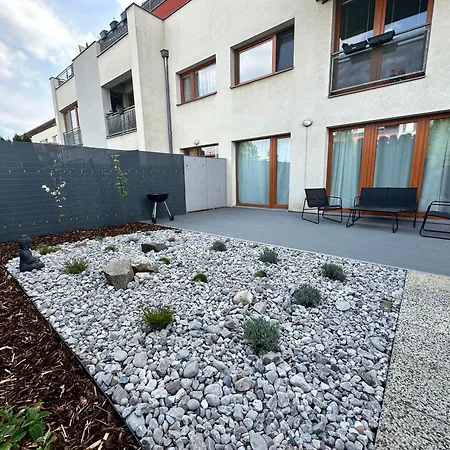 Ios Garden And Private Parking *