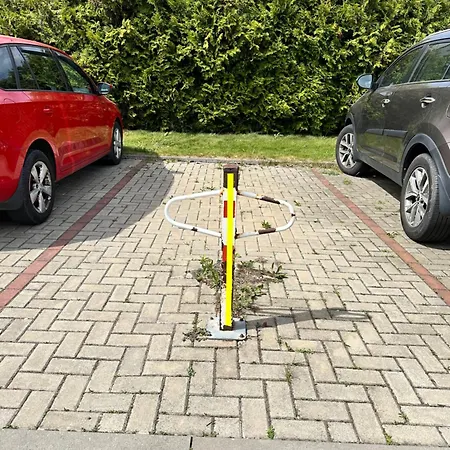Ios Garden And Private Parking