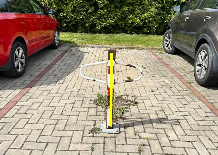 Ios Garden And Private Parking